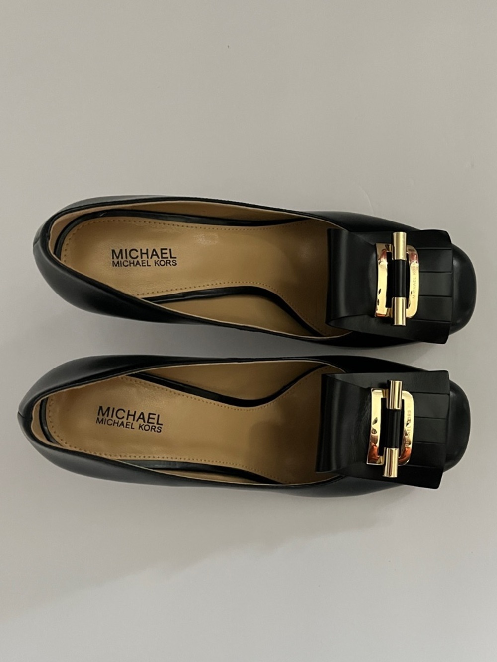 Michael Kors Gloria Kiltie Fringe Leather Pumps in Black with Gold-Tone Buckle - Picture 5 of 15